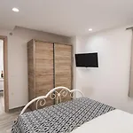 Contemporary Historic Center By Corfuescapes Daire Korfu