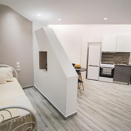 Contemporary Historic Center By Corfuescapes Apartment *