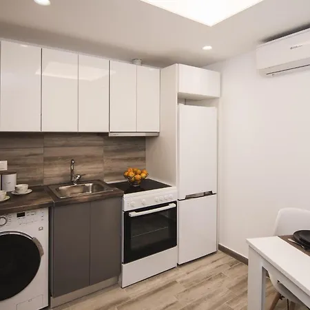 Contemporary Historic Center By Corfuescapes Apartament *